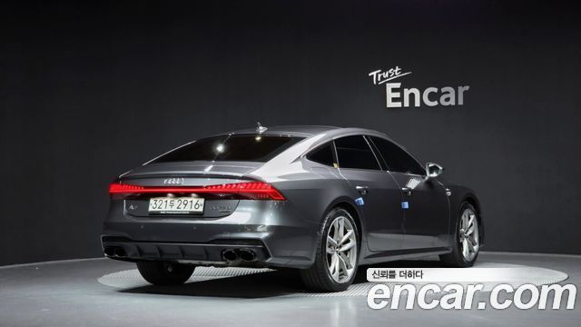 Audi A7 2020 — photo 2