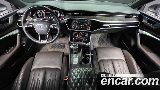 Audi A7 2020 — photo 10