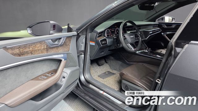 Audi A7 2020 — photo 13