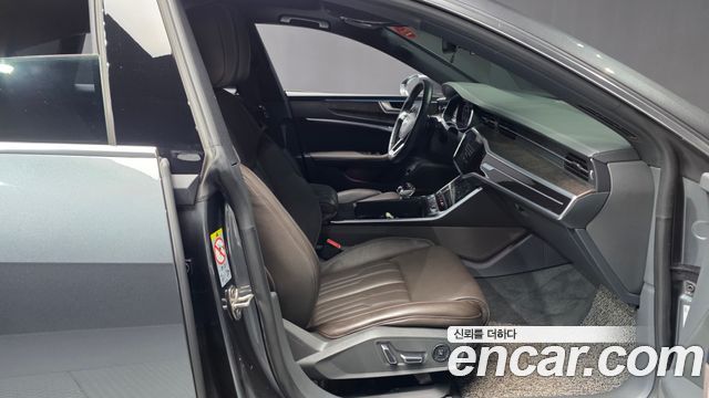 Audi A7 2020 — photo 17