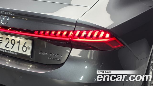 Audi A7 2020 — photo 9