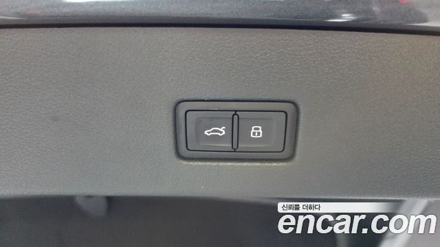 Audi A7 2020 — photo 27