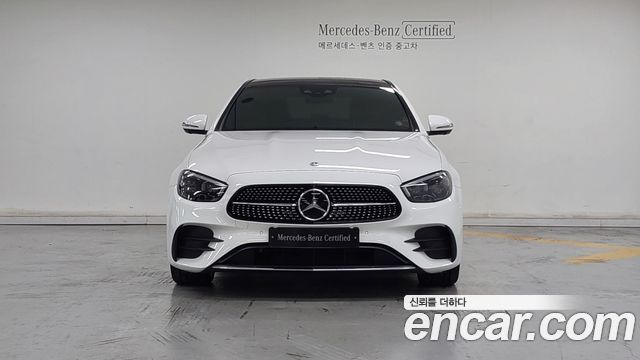 Mercedes-Benz E-Class 2022 — photo 3
