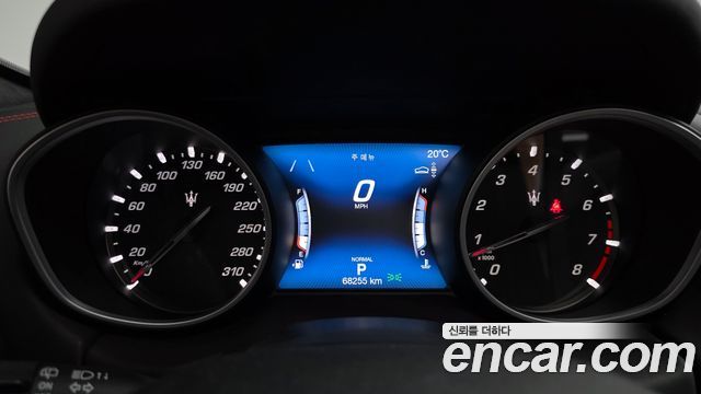 Maserati Levante 2020 — photo 11
