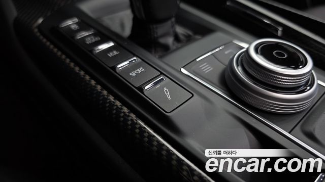Maserati Levante 2020 — photo 23