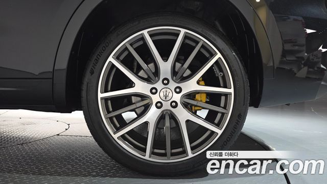 Maserati Levante 2020 — photo 7