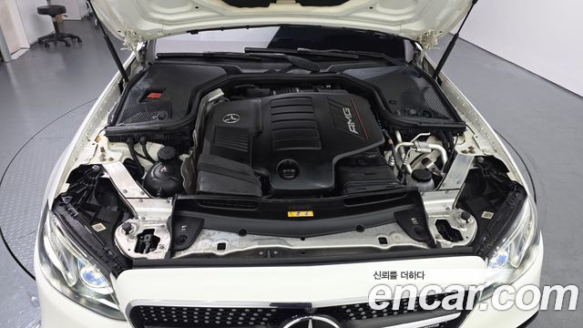 Mercedes-Benz E-Class 2019 — photo 6