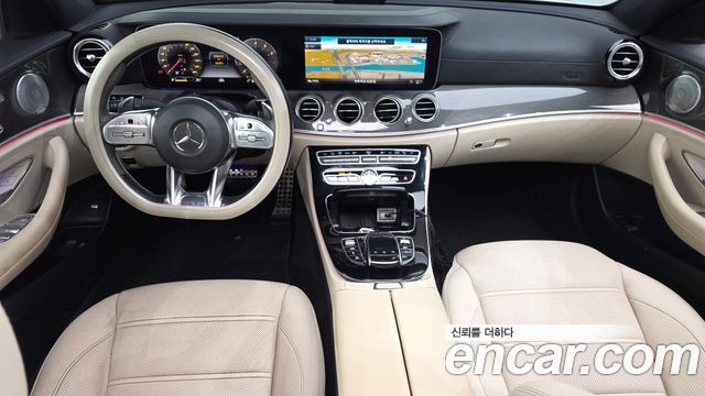Mercedes-Benz E-Class 2019 — photo 10