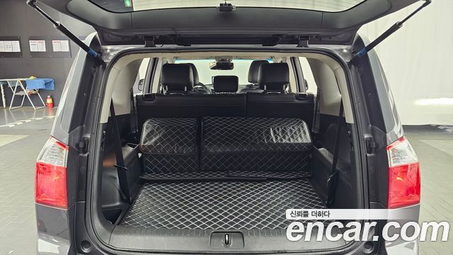 Chevrolet Korea Orlando 2012 — photo 22