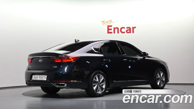 Kia K7 2017 — photo 2