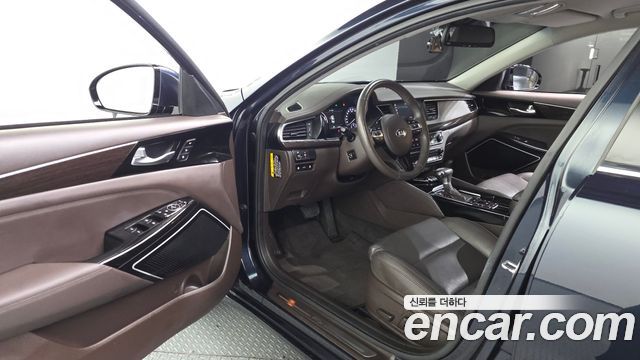Kia K7 2017 — photo 13