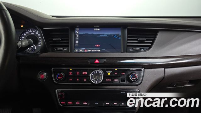 Kia K7 2017 — photo 20