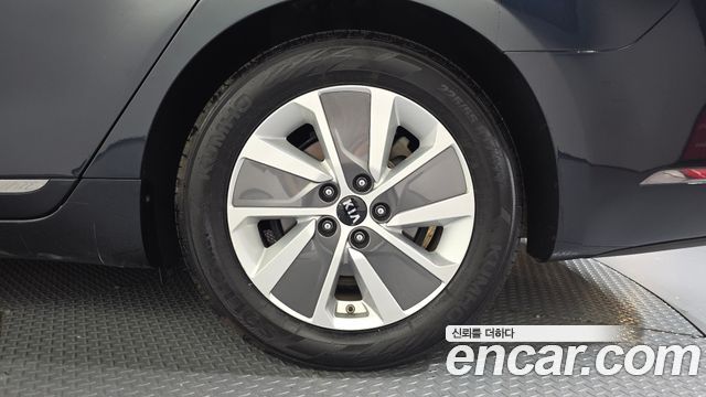 Kia K7 2017 — photo 7
