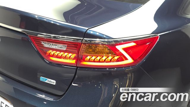 Kia K7 2017 — photo 9