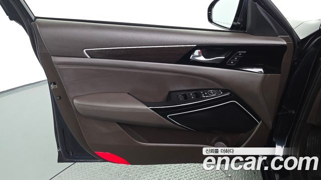 Kia K7 2017 — photo 14