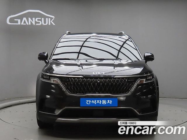 Kia Canival 2023 — photo 1