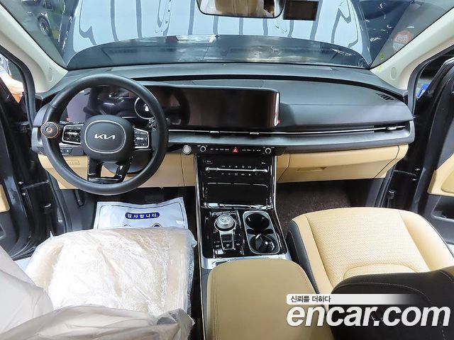 Kia Canival 2023 — photo 11