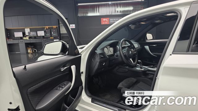 BMW 1-Series 2018 — photo 13