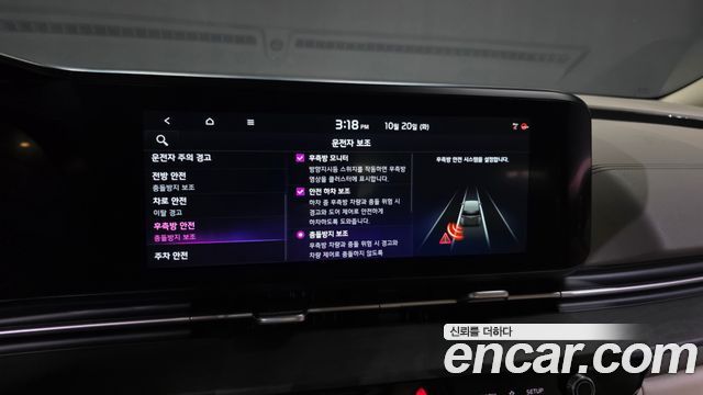 Kia Canival 2021 — photo 22