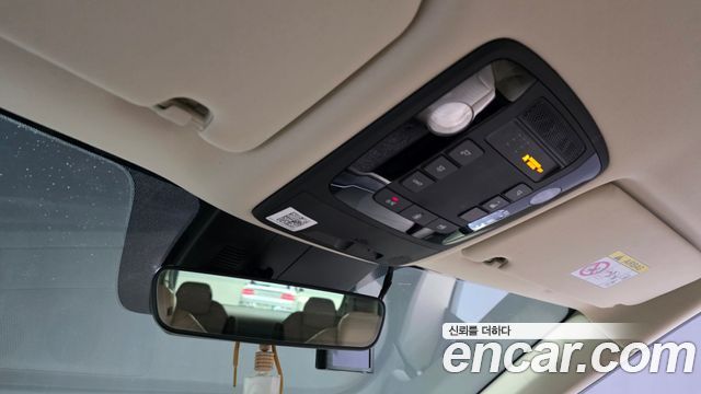 Kia Canival 2021 — photo 24