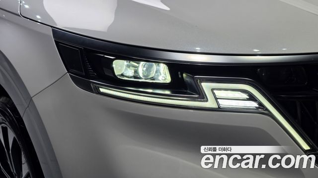 Kia Canival 2021 — photo 8