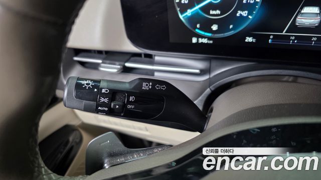 Kia Canival 2021 — photo 36