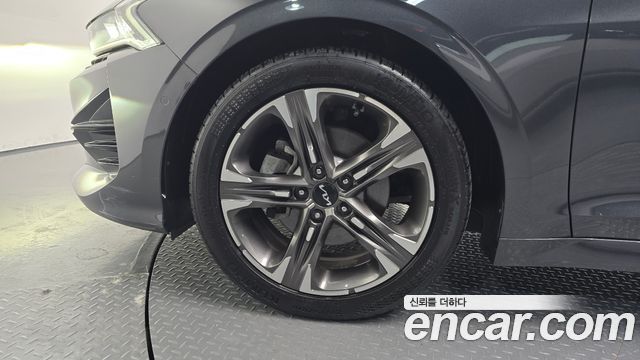 Kia K5 2023 — photo 5