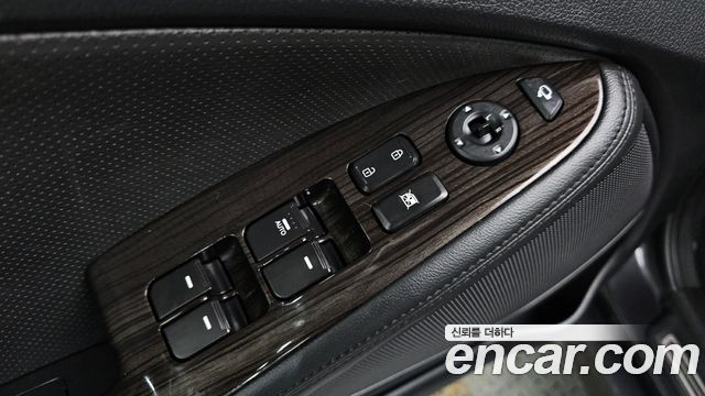 Kia K5 2013 — photo 22