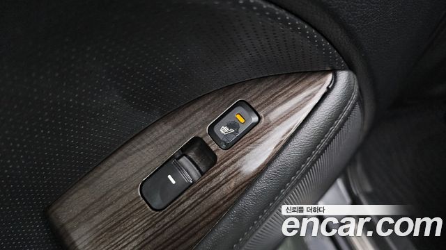 Kia K5 2013 — photo 24