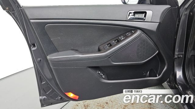 Kia K5 2013 — photo 14