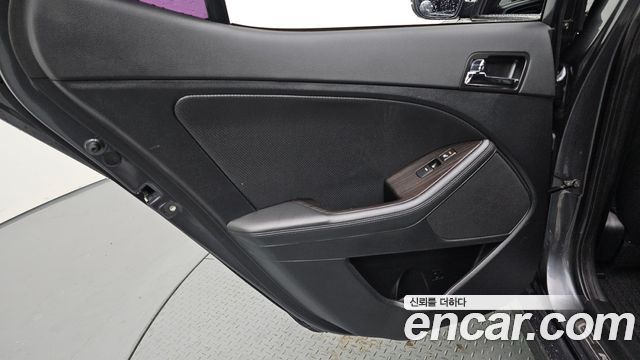 Kia K5 2013 — photo 15