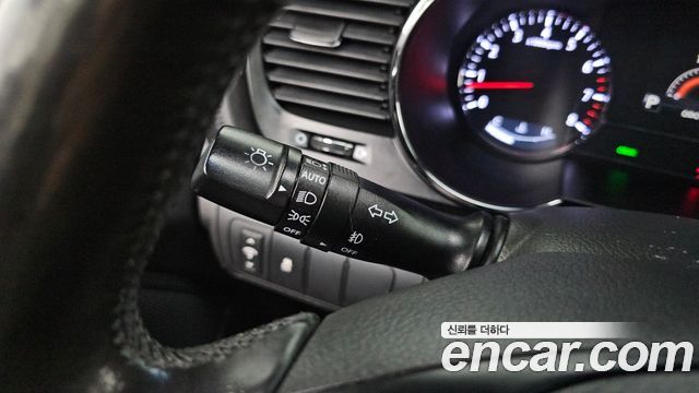 Kia K5 2013 — photo 30