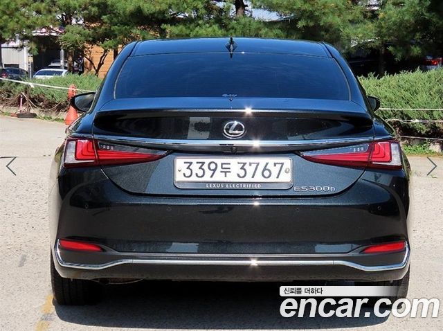 Lexus ES 2024 — photo 4