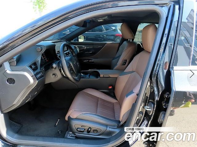 Lexus ES 2024 — photo 5
