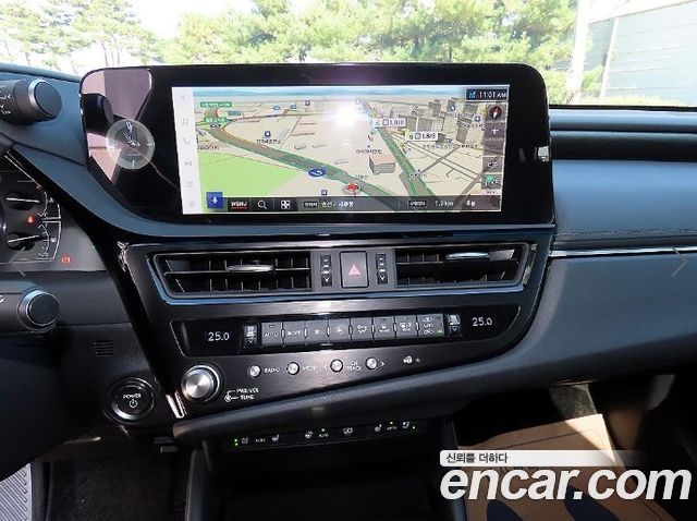 Lexus ES 2024 — photo 14