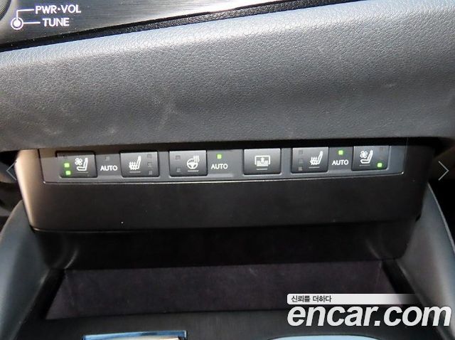 Lexus ES 2024 — photo 15