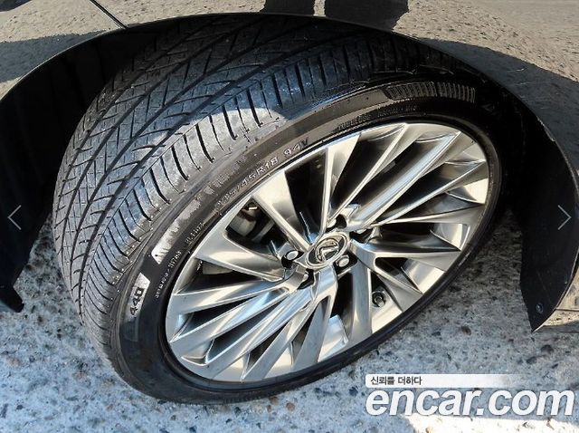 Lexus ES 2024 — photo 20