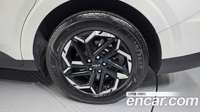 Kia Canival 2024 — photo 7