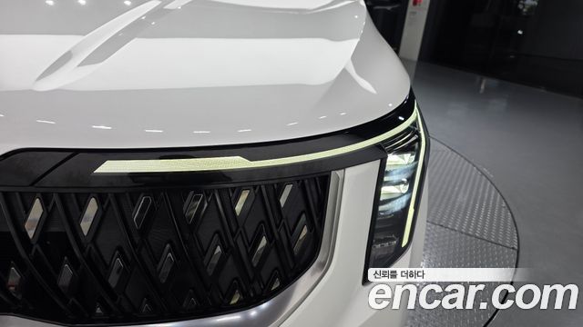 Kia Canival 2024 — photo 8