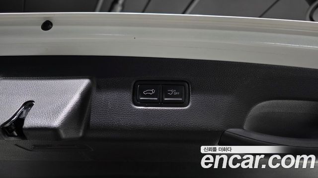 Kia Canival 2024 — photo 35