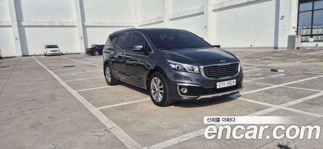 Kia Canival 2018 — photo 2