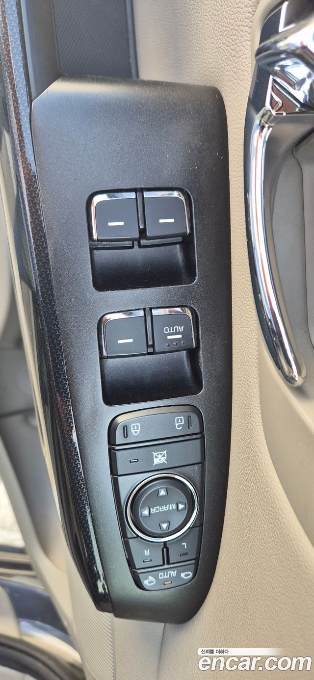 Kia Canival 2018 — photo 14