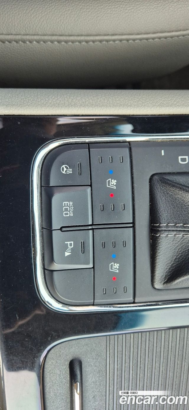 Kia Canival 2018 — photo 15