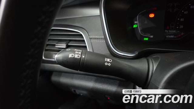 Renault Korea SM6 2023 — photo 23