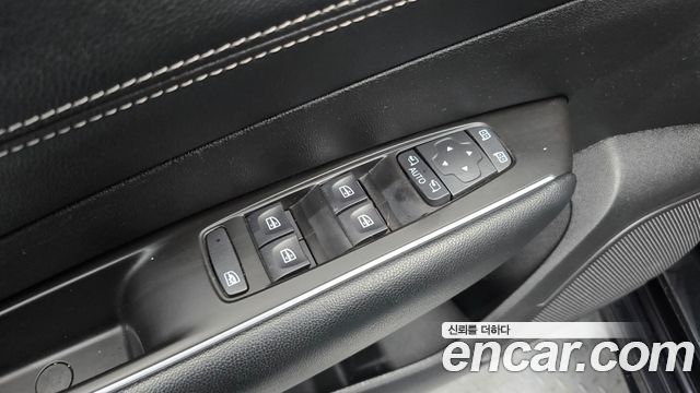 Renault Korea SM6 2023 — photo 28