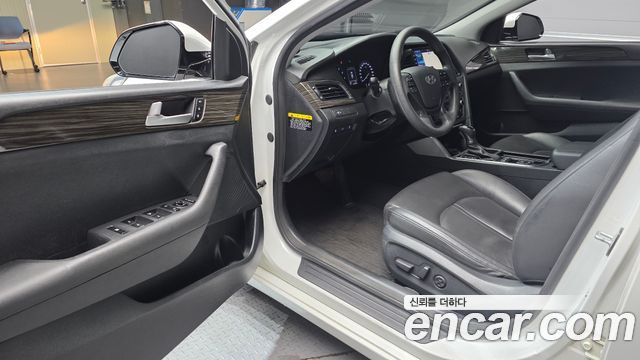 Hyundai Sonata 2015 — photo 13