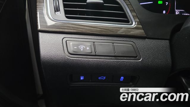 Hyundai Sonata 2015 — photo 25