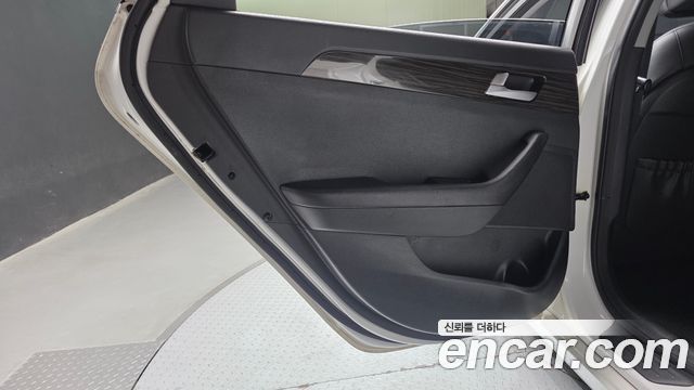 Hyundai Sonata 2015 — photo 15