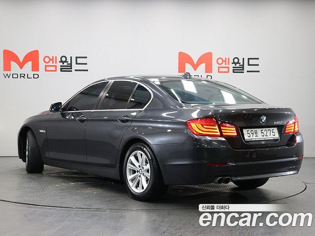 BMW 5-Series 2011 — photo 3