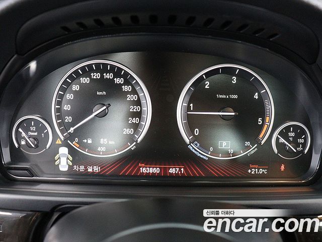 BMW 5-Series 2011 — photo 6